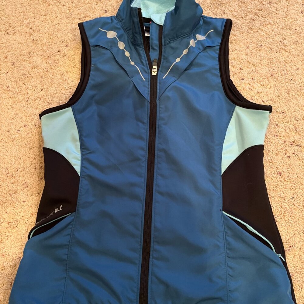 Sporthill lightweight running vest size small